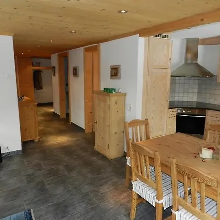 Unter-gstaad Sleeps 4 Wifi * Γκστάαντ